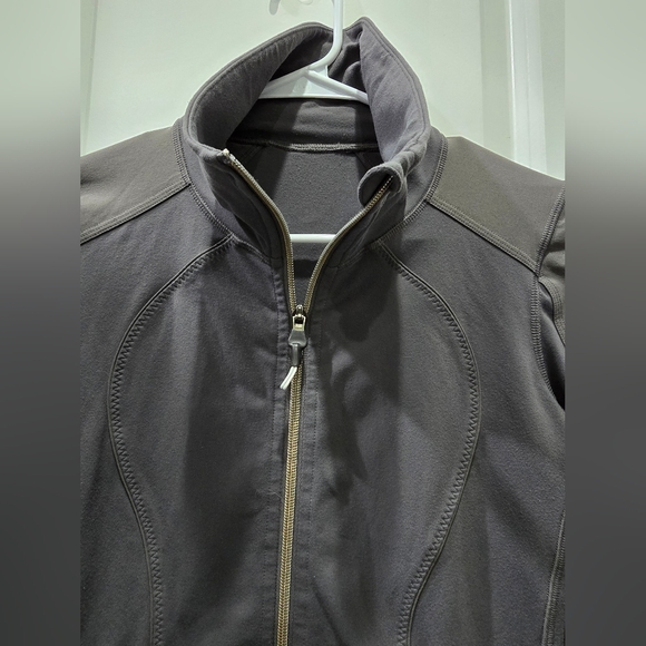 Lululemon Contempo Gray Jacket Sz 4 - Picture 6 of 7